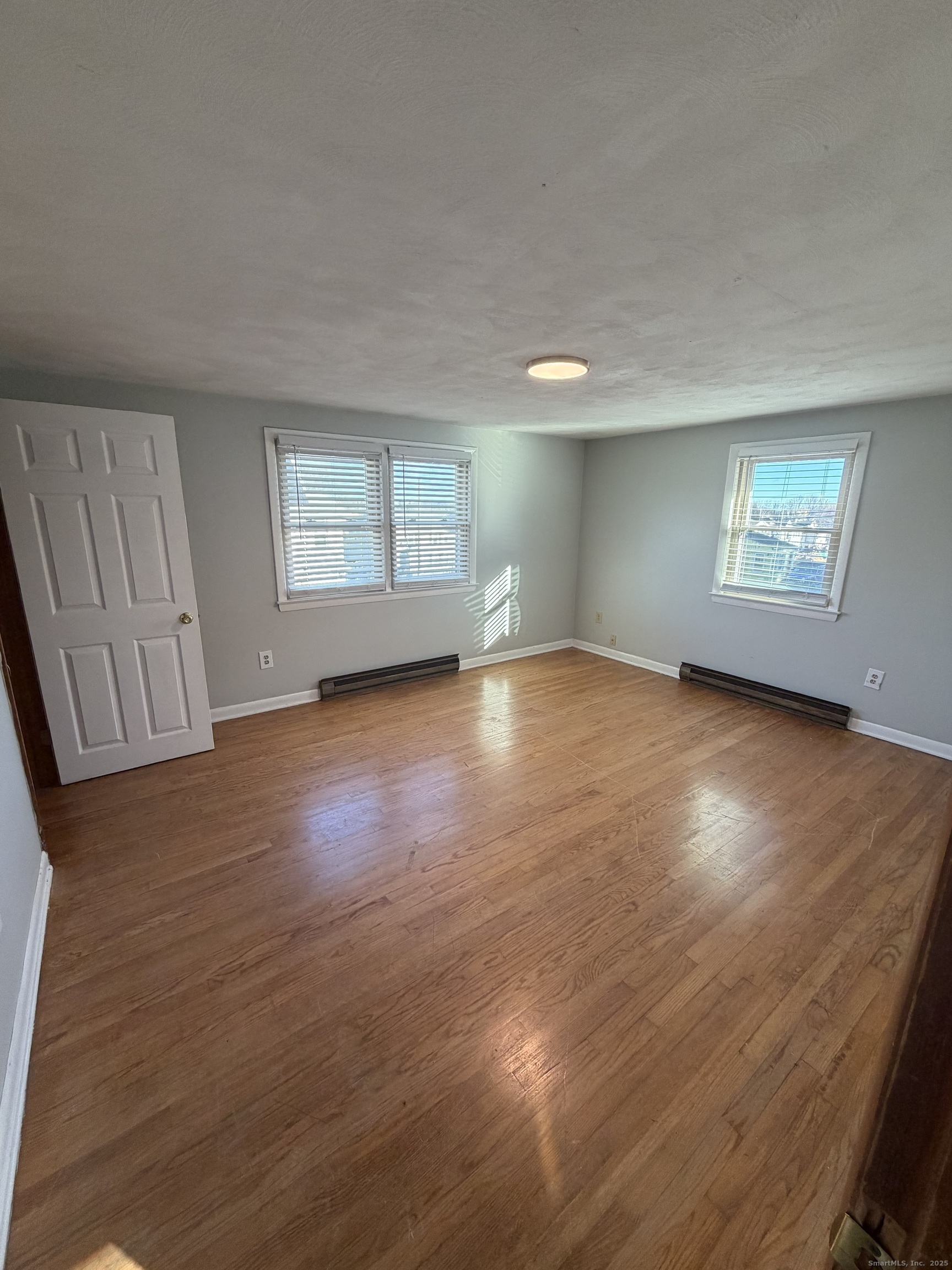 10 Crown Street Bristol CT 06010
