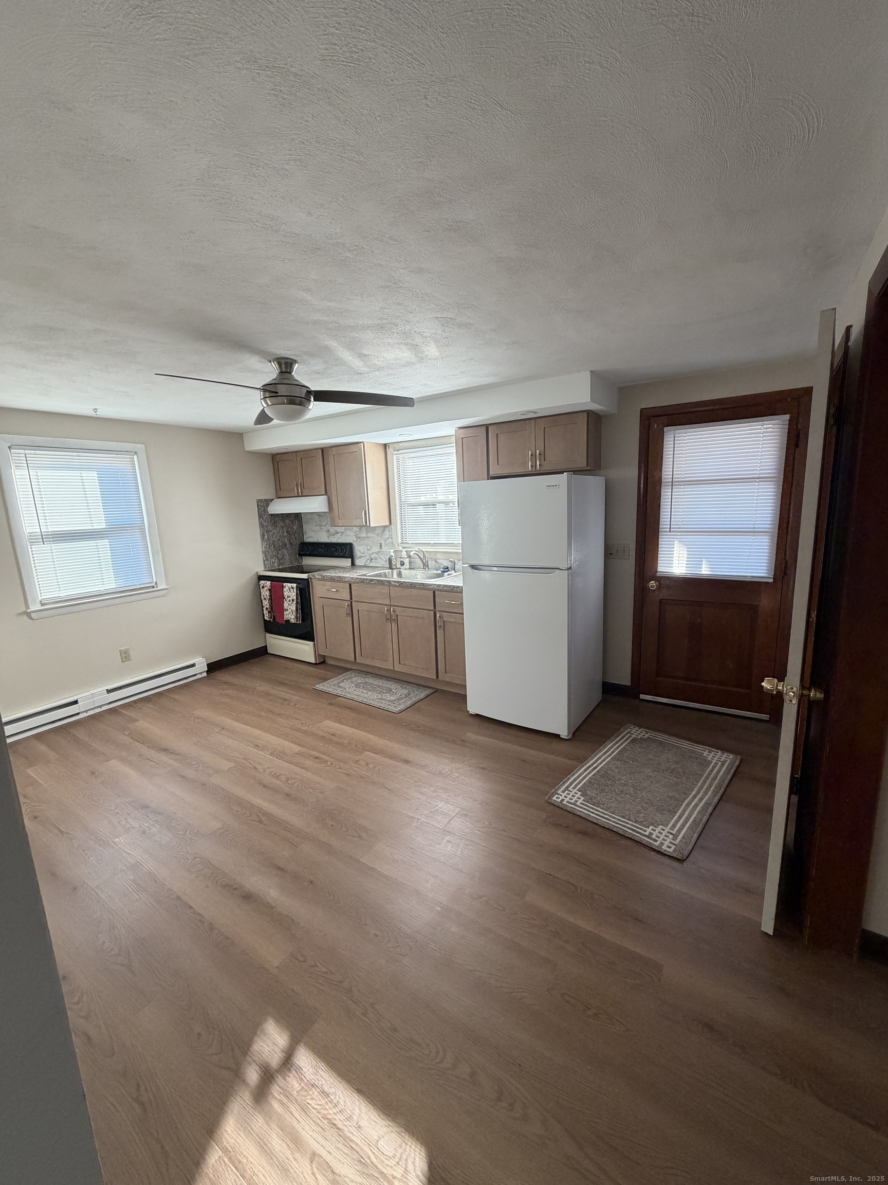 10 Crown Street Bristol CT 06010