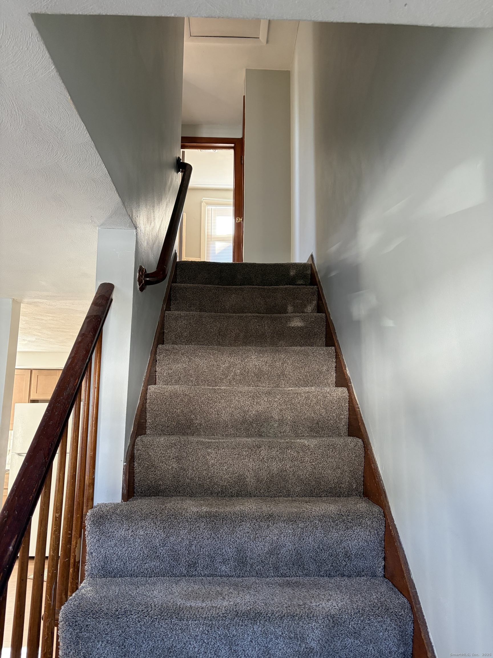 10 Crown Street Bristol CT 06010