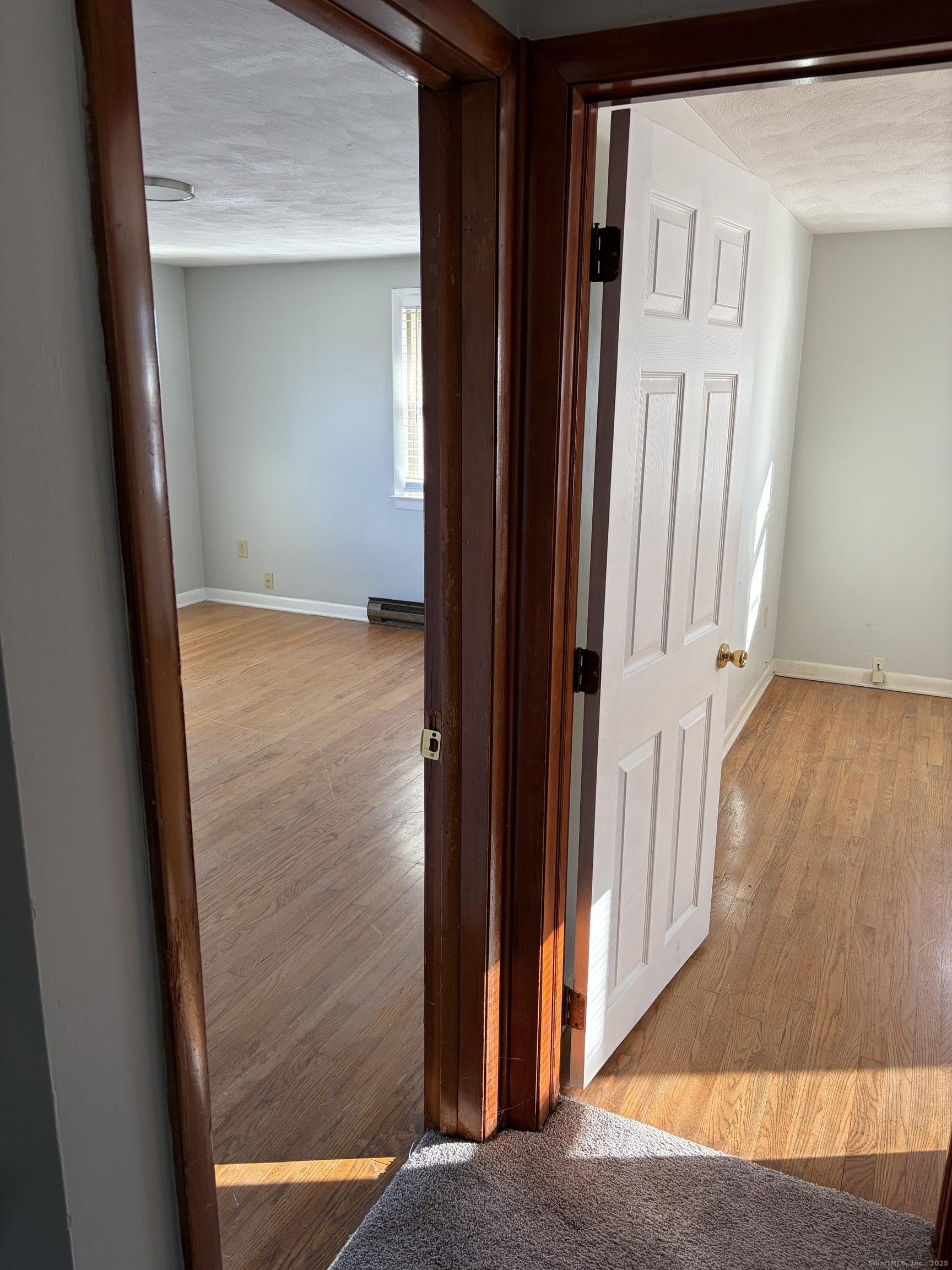 10 Crown Street Bristol CT 06010