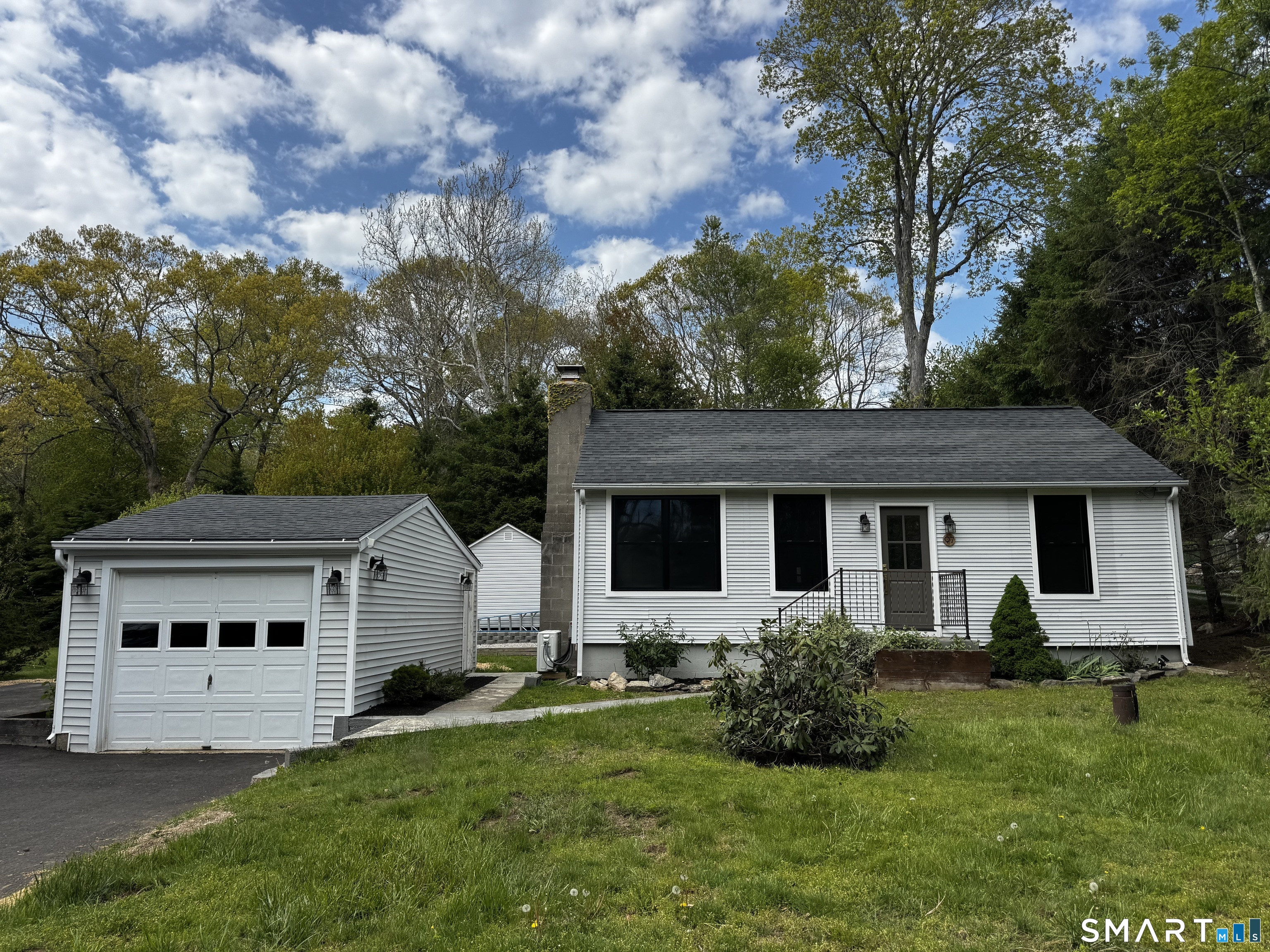 97 Candlewood Road Groton CT 06340