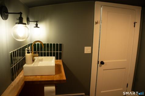 97 Candlewood Road Groton CT 06340
