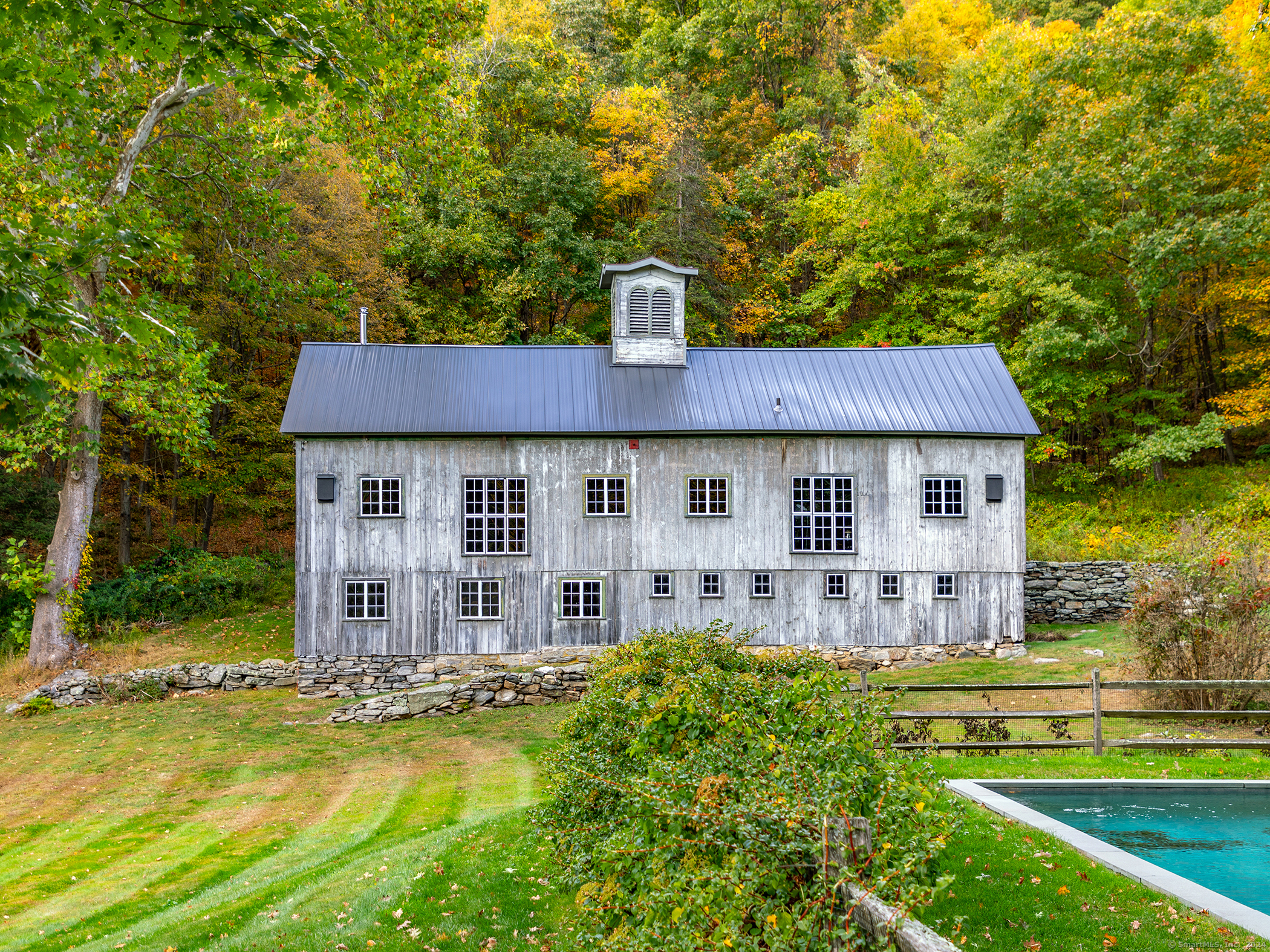 379 Lake Road Warren CT 06777
