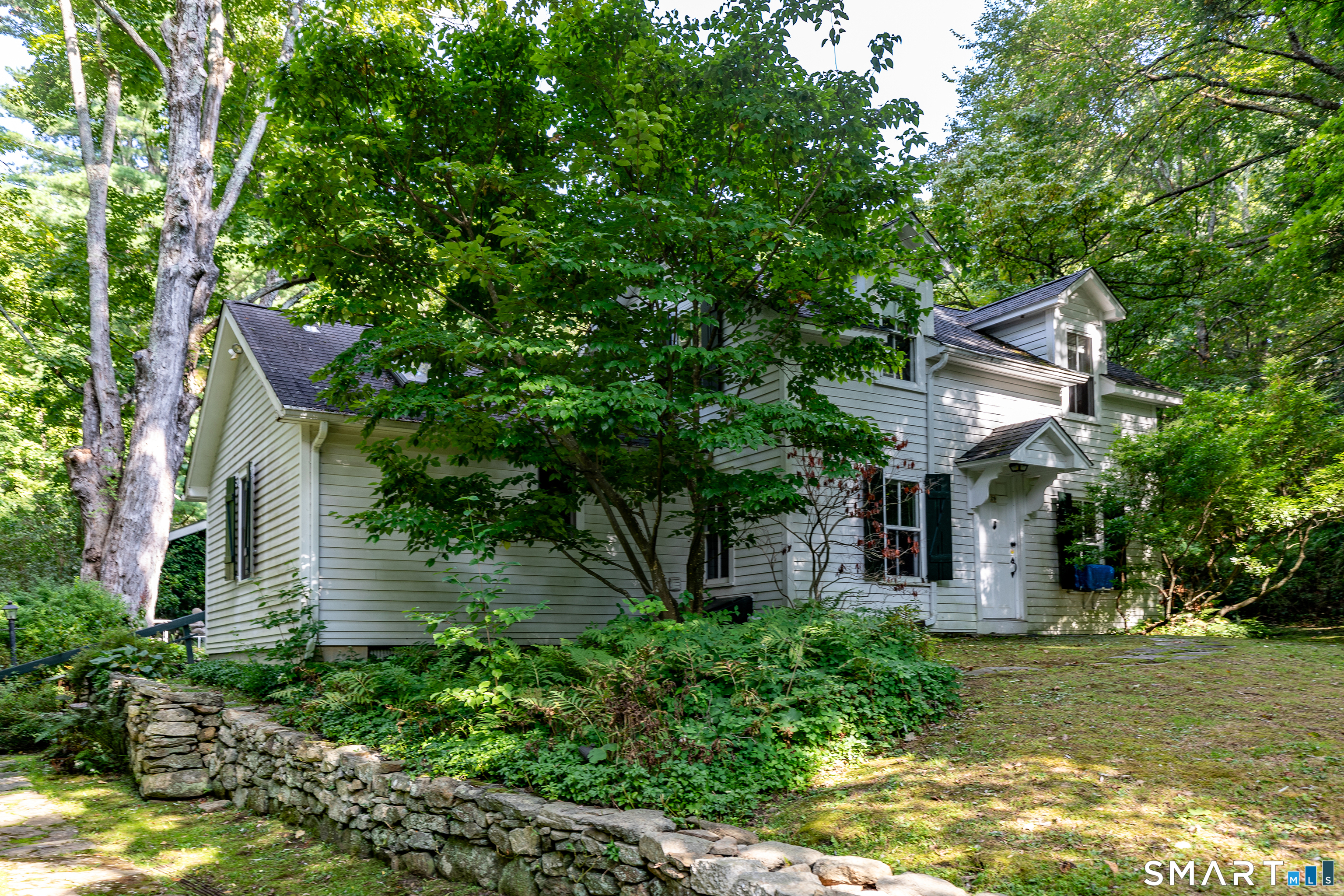 29 Holiday Point Road Sherman CT 06784
