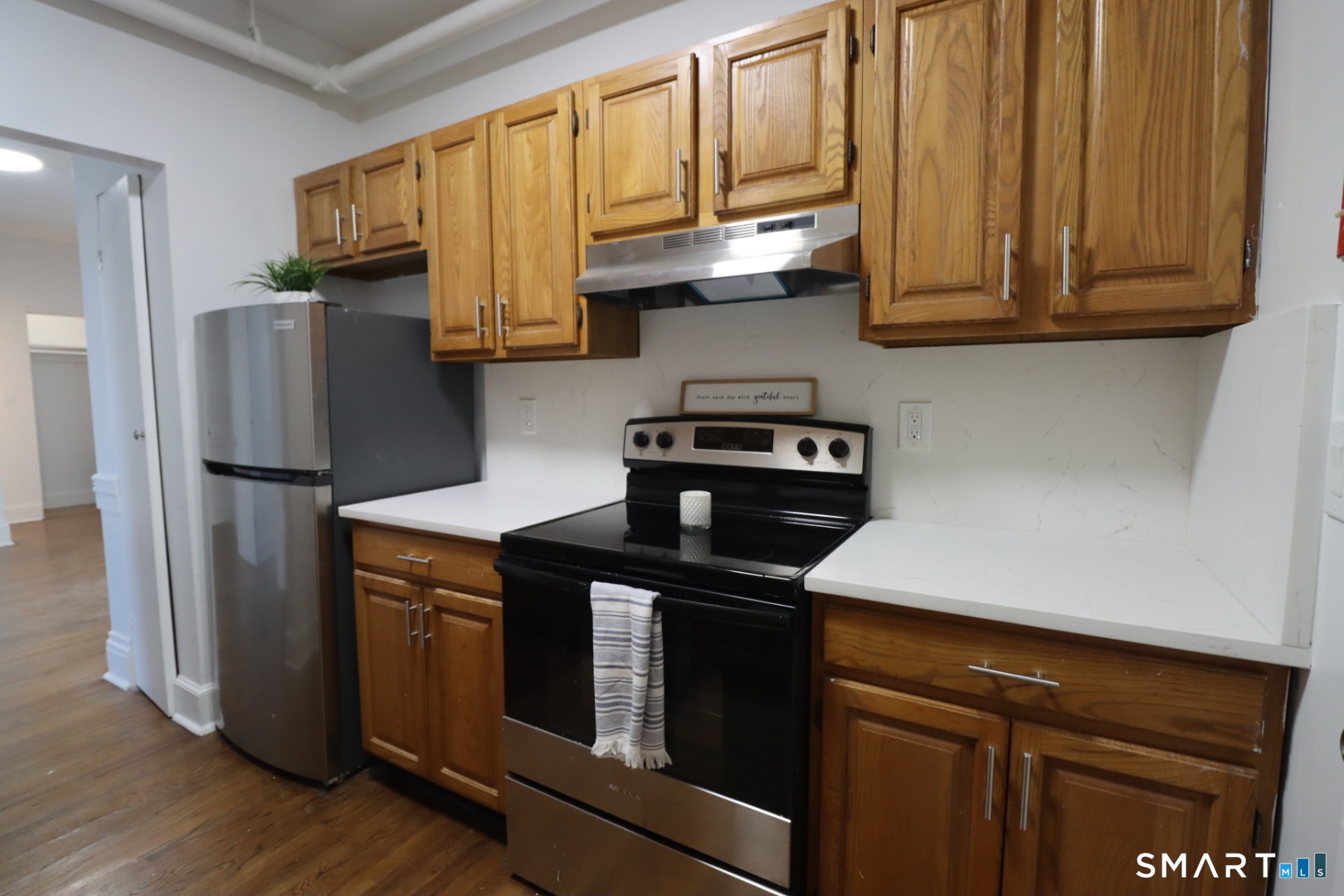 187 Bank Street New London CT 06320