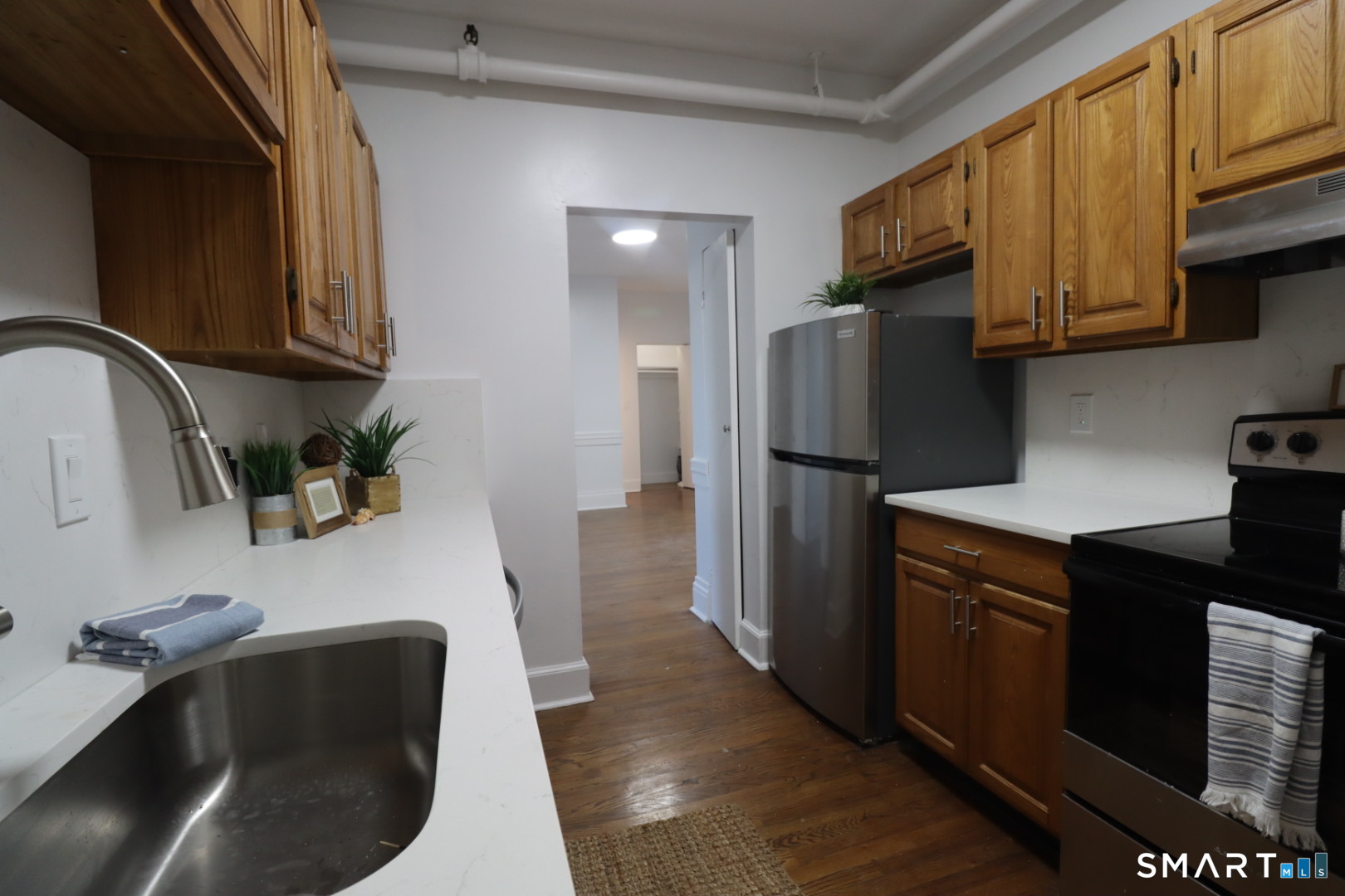 187 Bank Street New London CT 06320