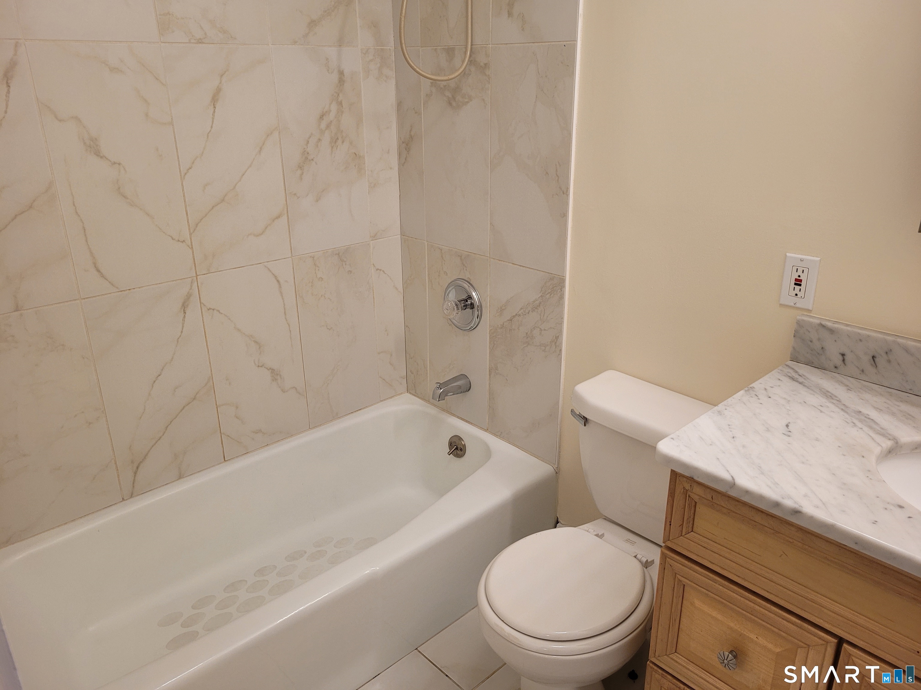 73 Park Avenue Danbury CT 06810