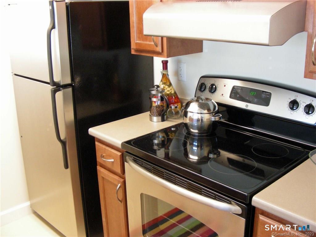 4 Westwood Drive Stamford CT 06902