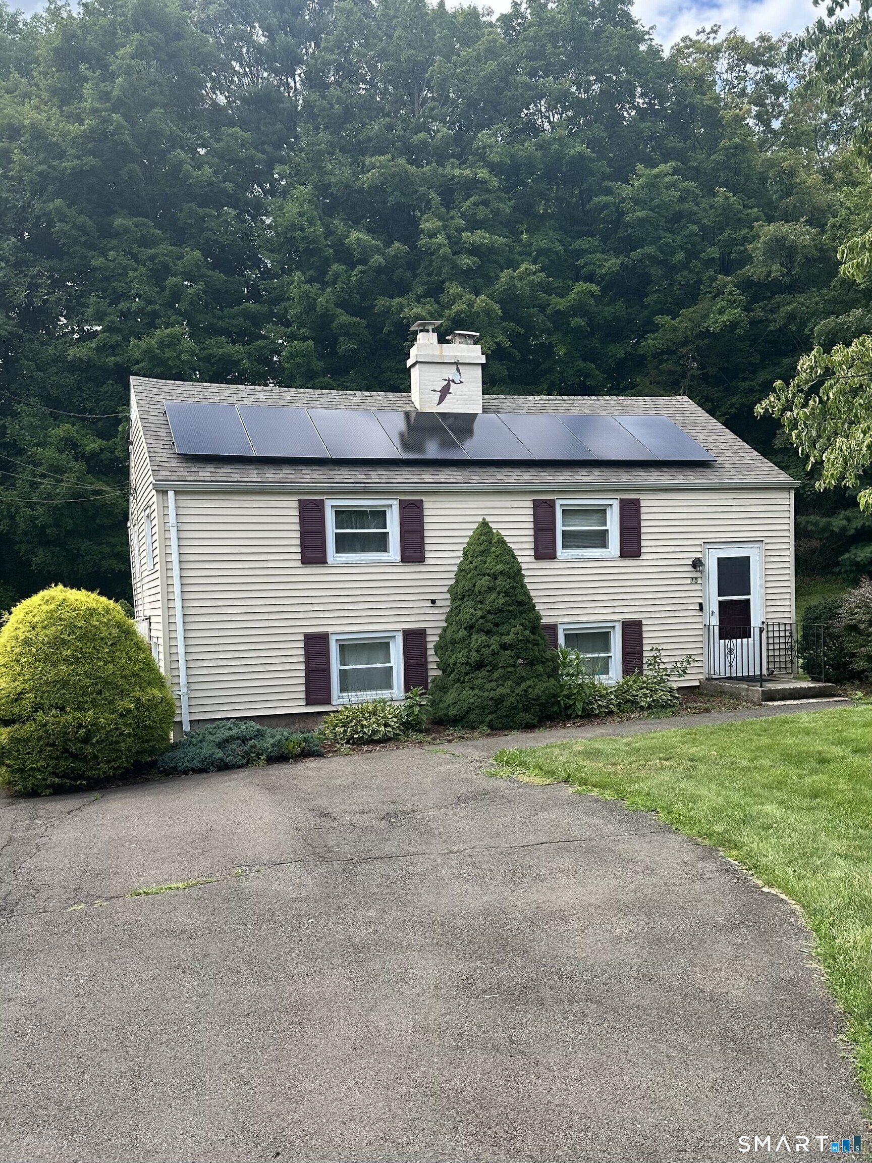 15 Earl Avenue Hamden CT 06514