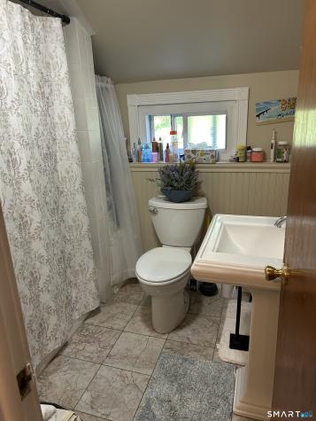 15 Earl Avenue Hamden CT 06514