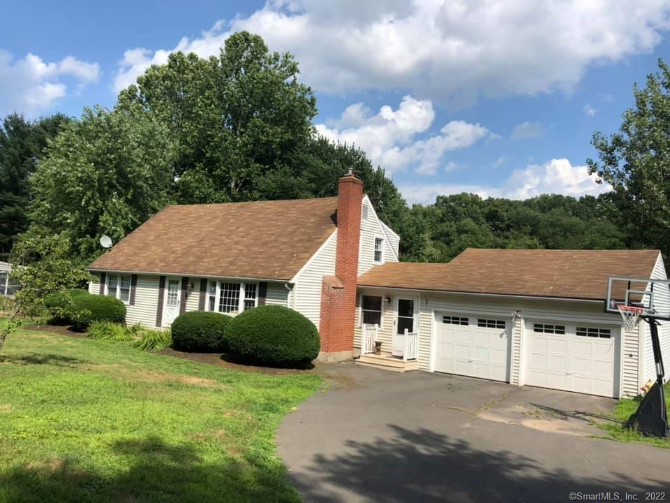 26 Deepwood Road Simsbury CT 06070