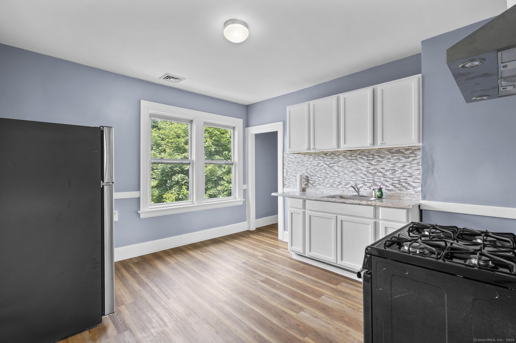 1105 North Main Street Waterbury CT 06704