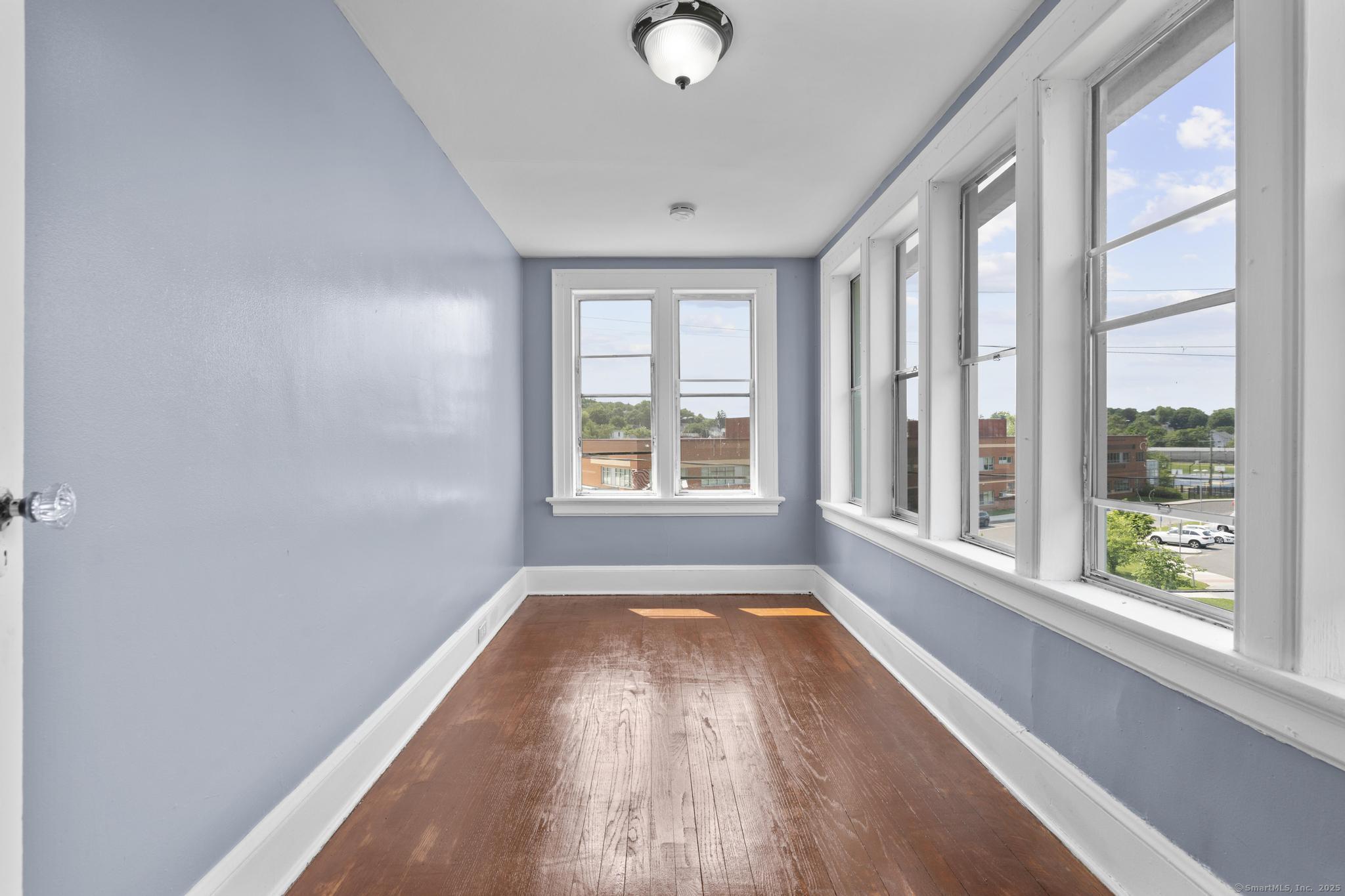 1105 North Main Street Waterbury CT 06704