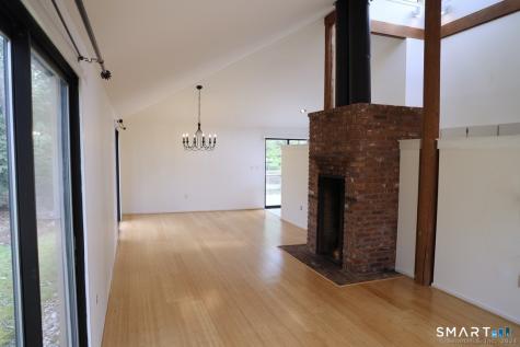 3 Edgewood Circle Avon CT 06001