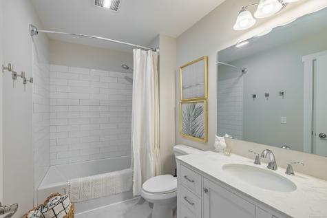 94 North Bridebrook Road East Lyme CT 06357