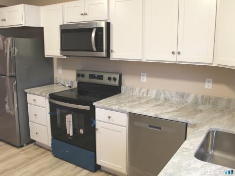 11 Glastonbury Avenue Rocky Hill CT 06067