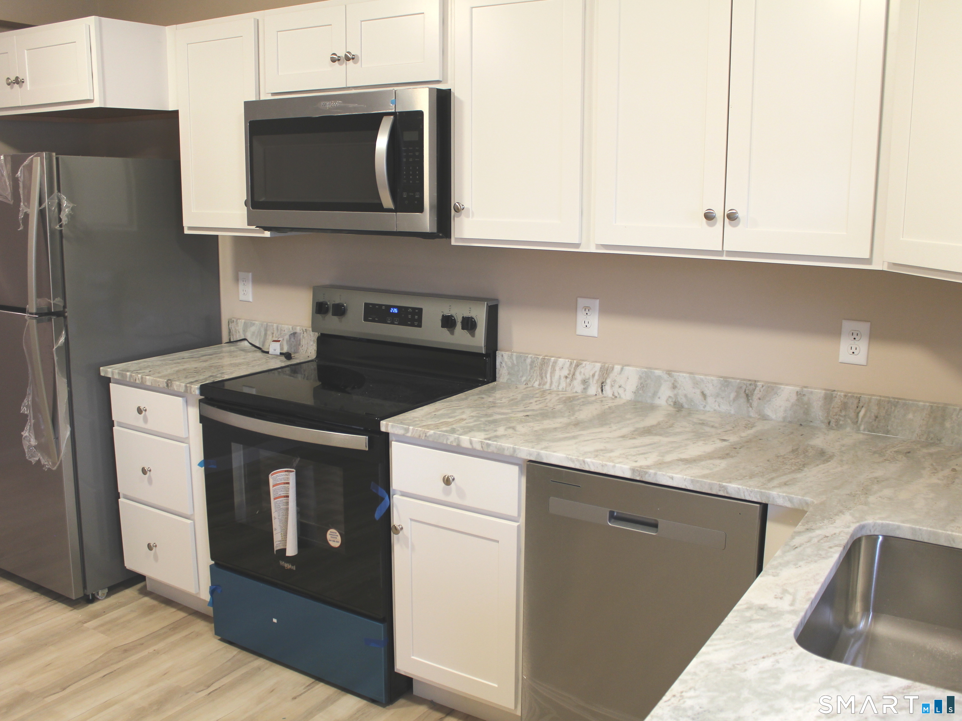 11 Glastonbury Avenue Rocky Hill CT 06067