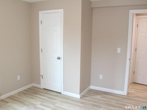 11 Glastonbury Avenue Rocky Hill CT 06067