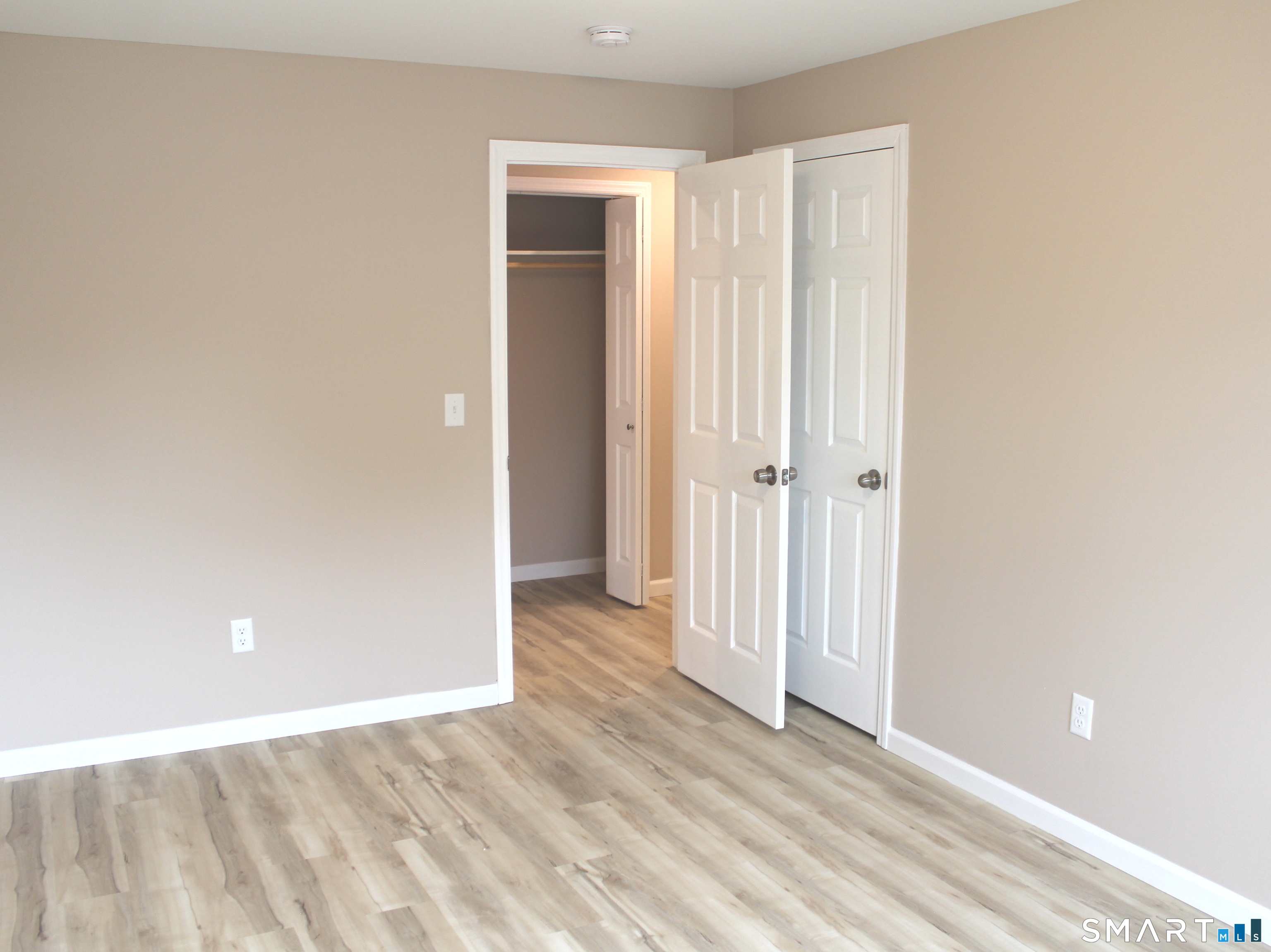 11 Glastonbury Avenue Rocky Hill CT 06067