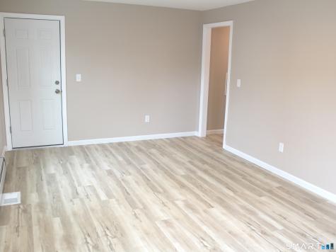 11 Glastonbury Avenue Rocky Hill CT 06067