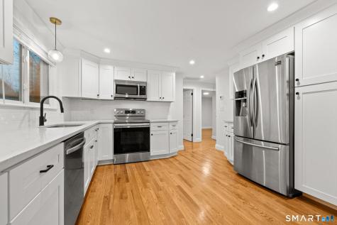 12 Sherwood Road West Hartford CT 06117