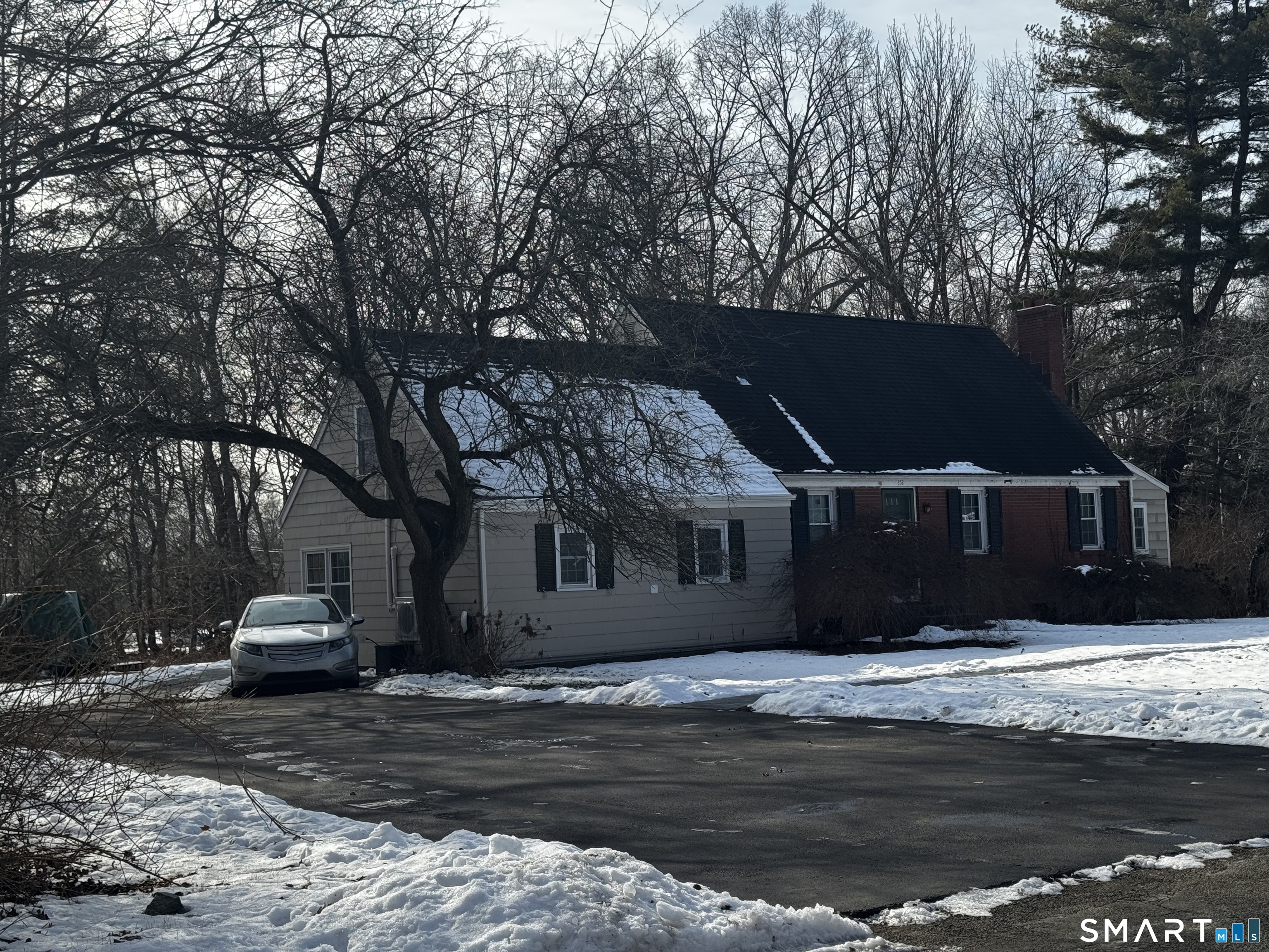 352 Hotchkiss Road Orange CT 06477