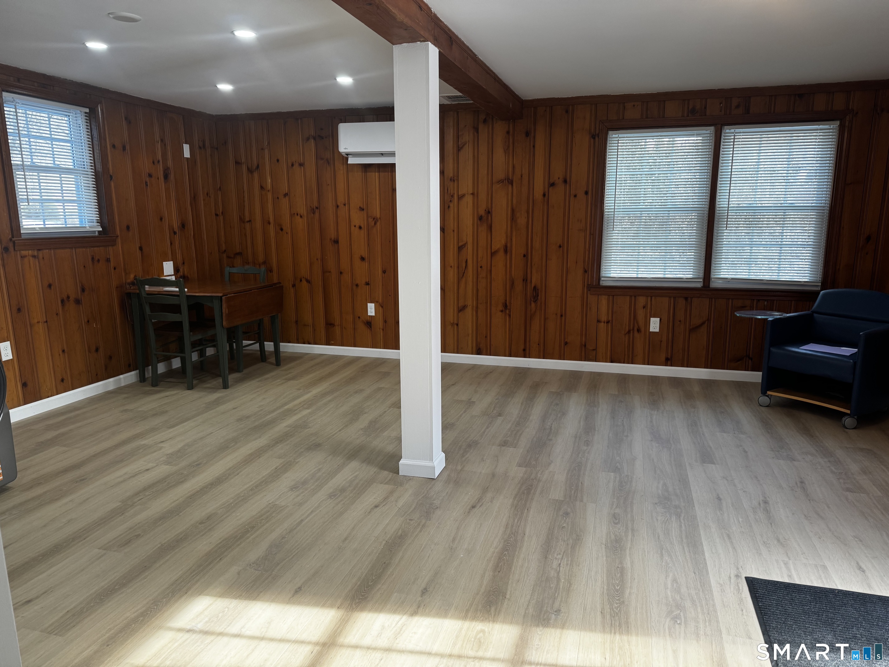 352 Hotchkiss Road Orange CT 06477