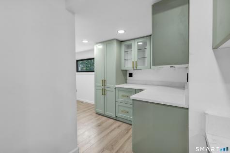 5167 Main Street Trumbull CT 06611