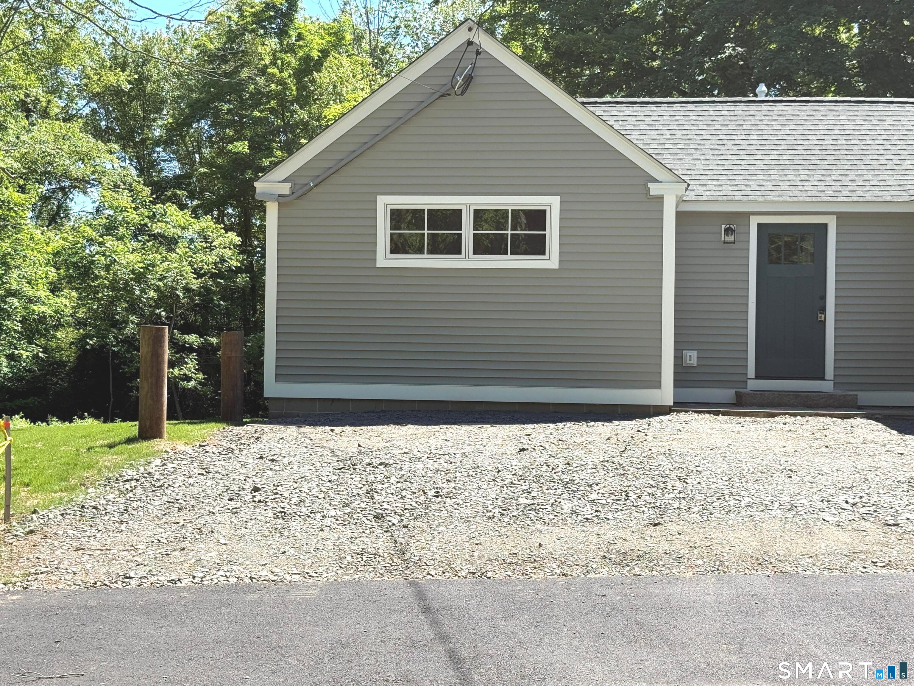 2569 Long Hill Road Guilford CT 06437