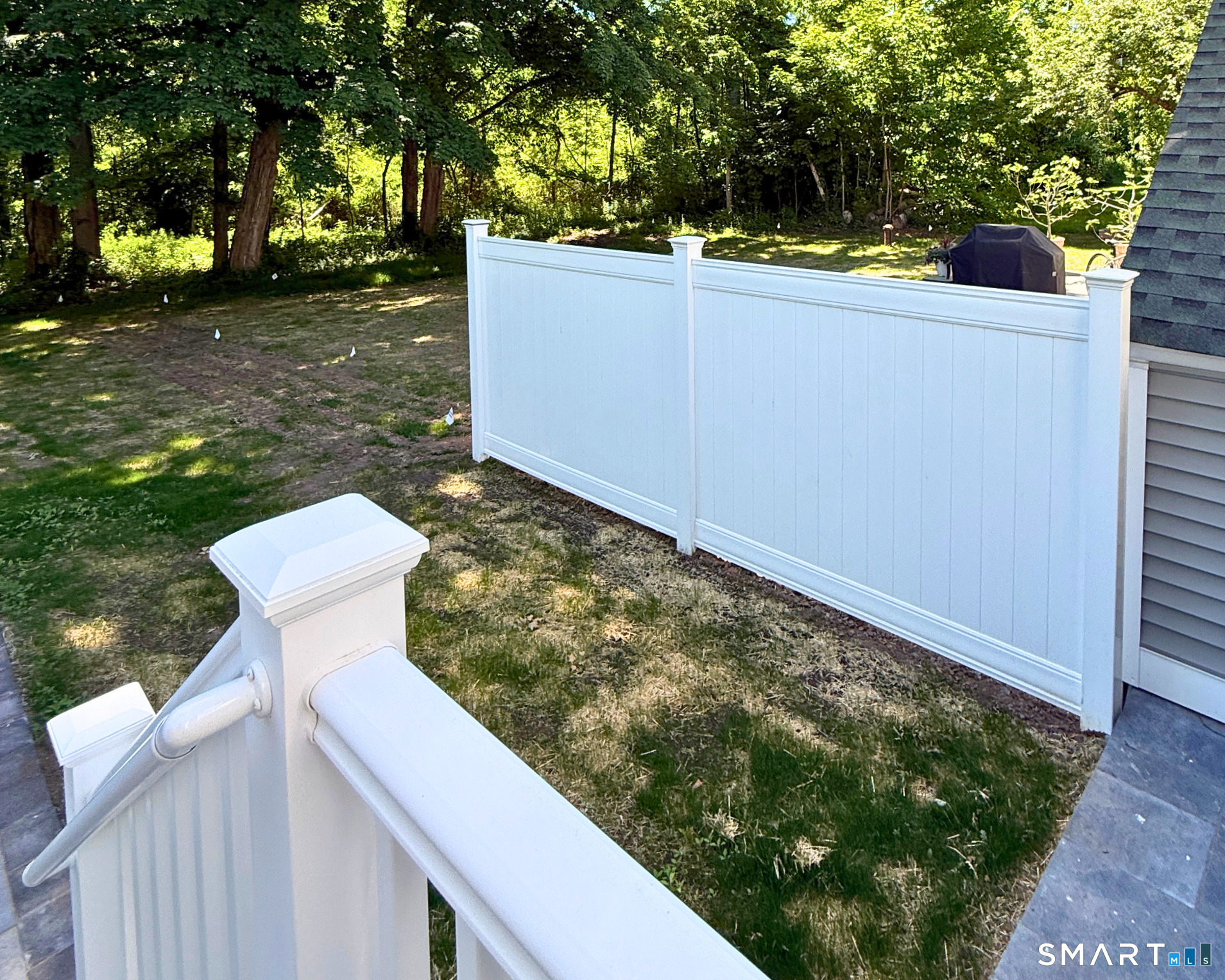 2569 Long Hill Road Guilford CT 06437