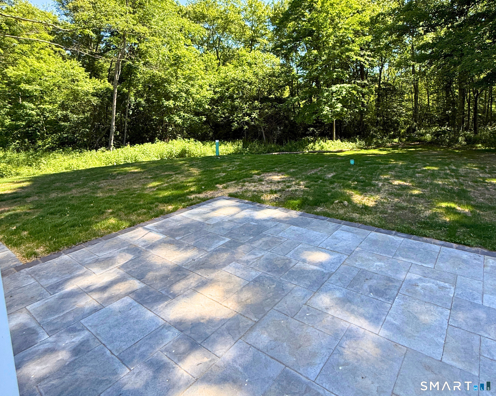 2569 Long Hill Road Guilford CT 06437