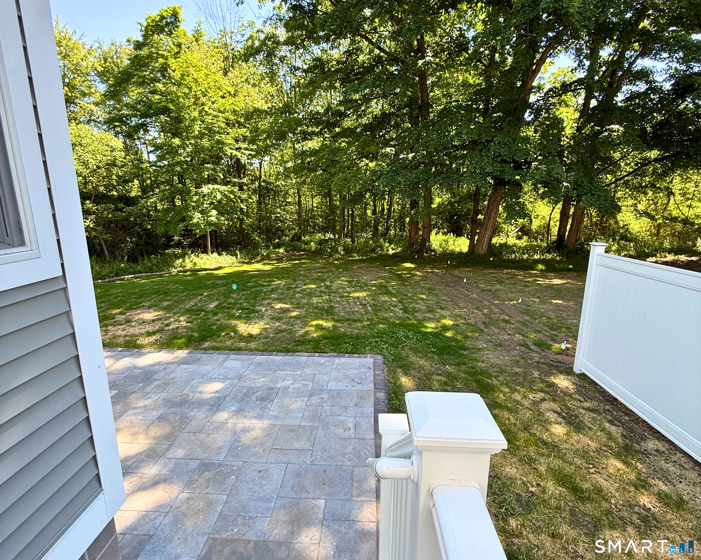2569 Long Hill Road Guilford CT 06437