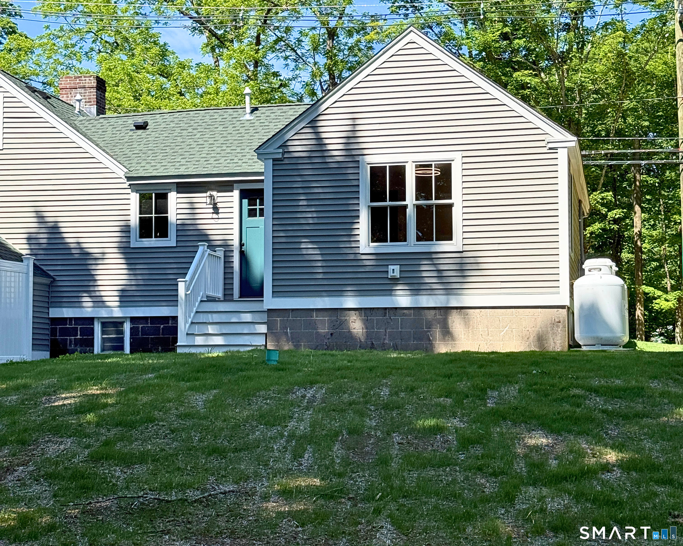 2569 Long Hill Road Guilford CT 06437