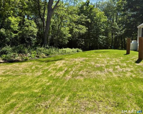 2569 Long Hill Road Guilford CT 06437
