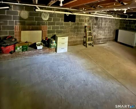 2569 Long Hill Road Guilford CT 06437