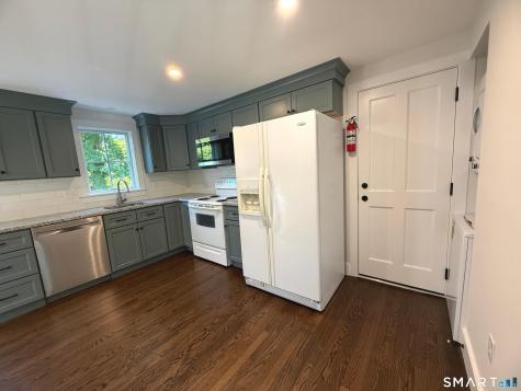 2569 Long Hill Road Guilford CT 06437