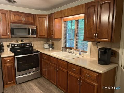 17 Juniper Ridge Drive Waterbury CT 06708
