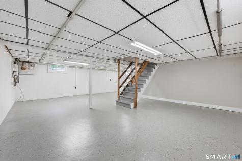456 Elm Street Windsor Locks CT 06096