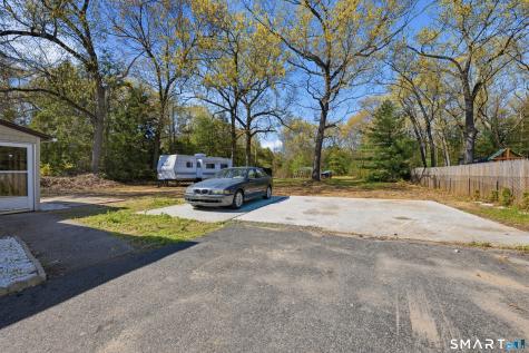 456 Elm Street Windsor Locks CT 06096