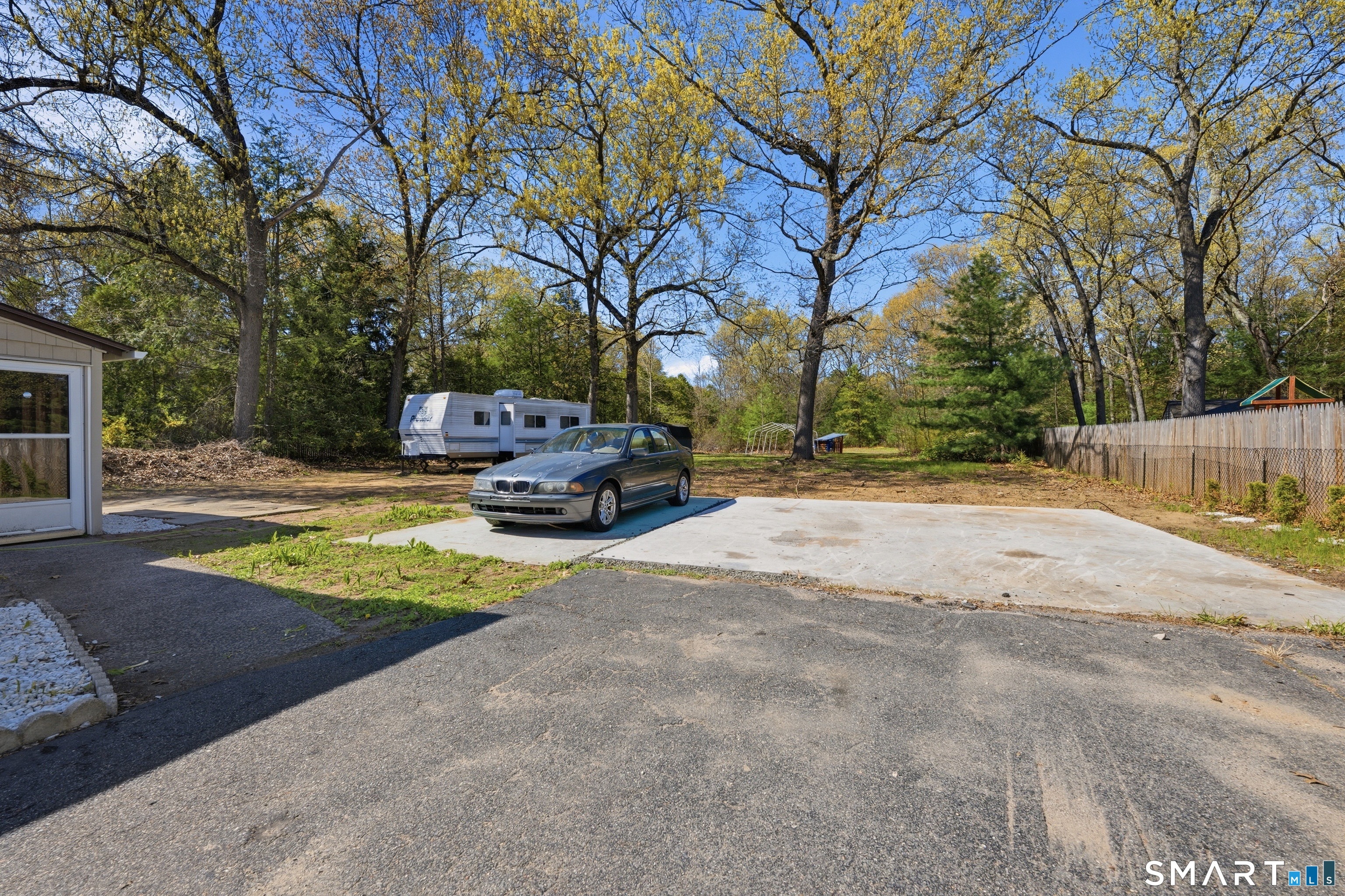 456 Elm Street Windsor Locks CT 06096