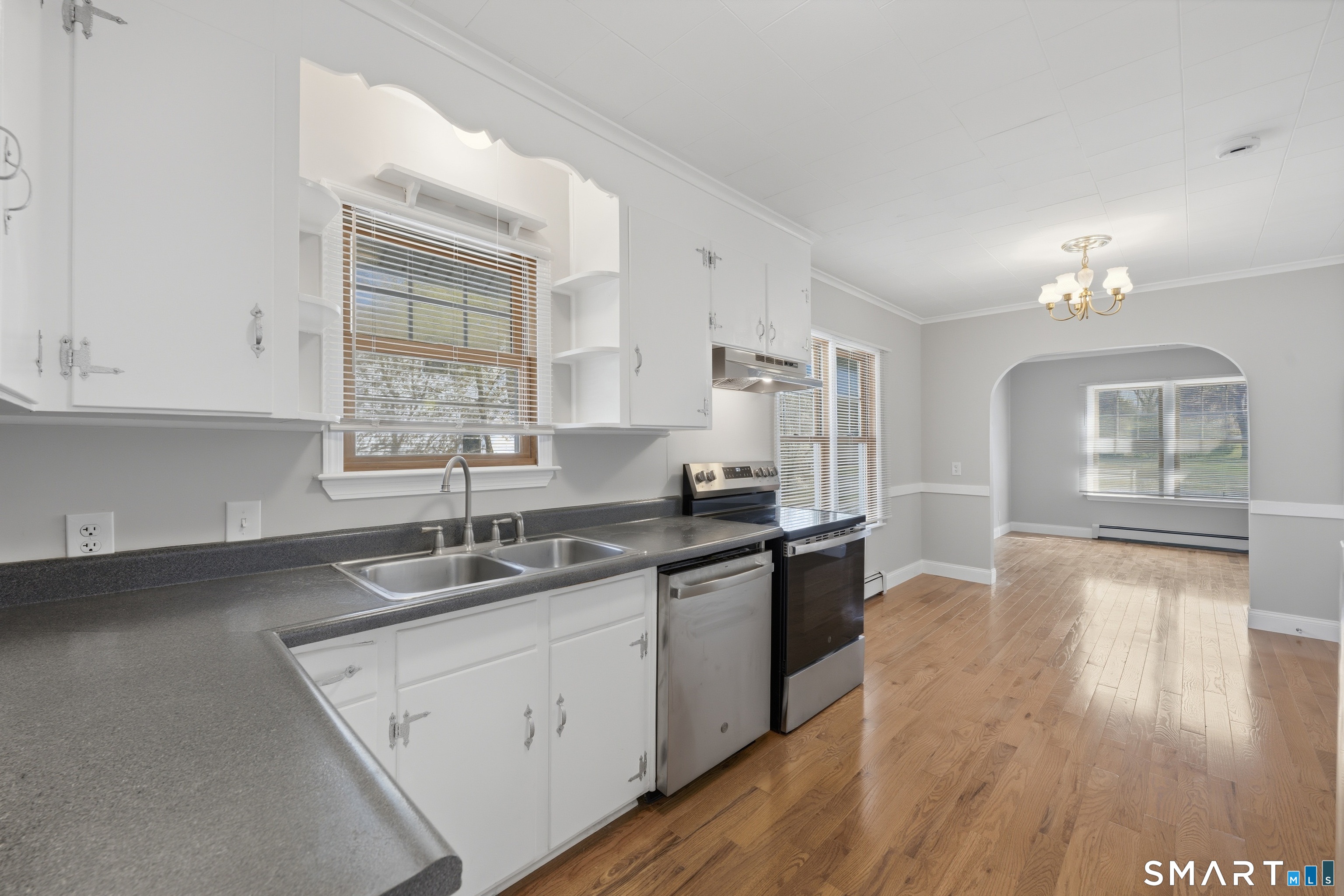 456 Elm Street Windsor Locks CT 06096