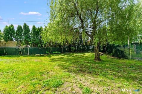 4 Candlewood Birches Brookfield CT 06804
