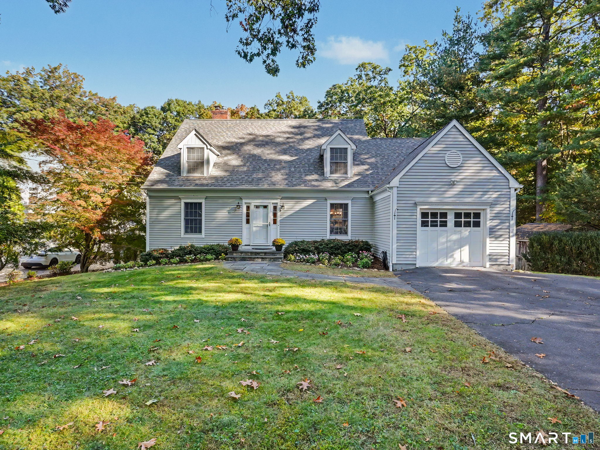 Darien CT, 10 Edgewood Road