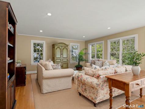 10 Edgewood Road Darien CT 06820