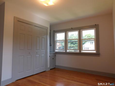 264 Broad Street Meriden CT 06450