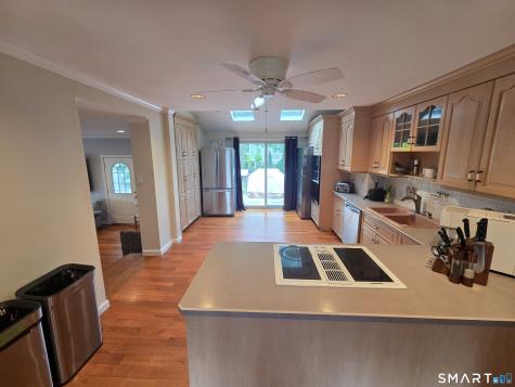 156 Fieldcrest Road Fairfield CT 06825