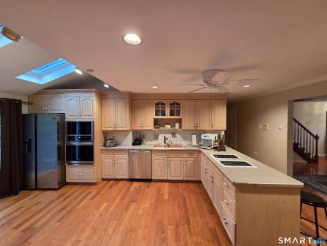 156 Fieldcrest Road Fairfield CT 06825