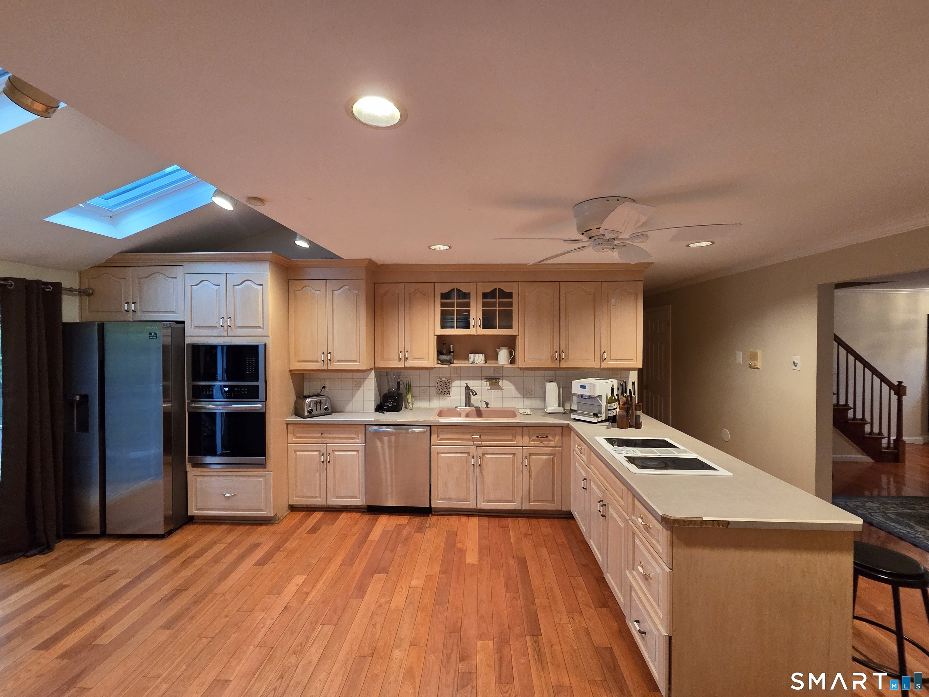 156 Fieldcrest Road Fairfield CT 06825