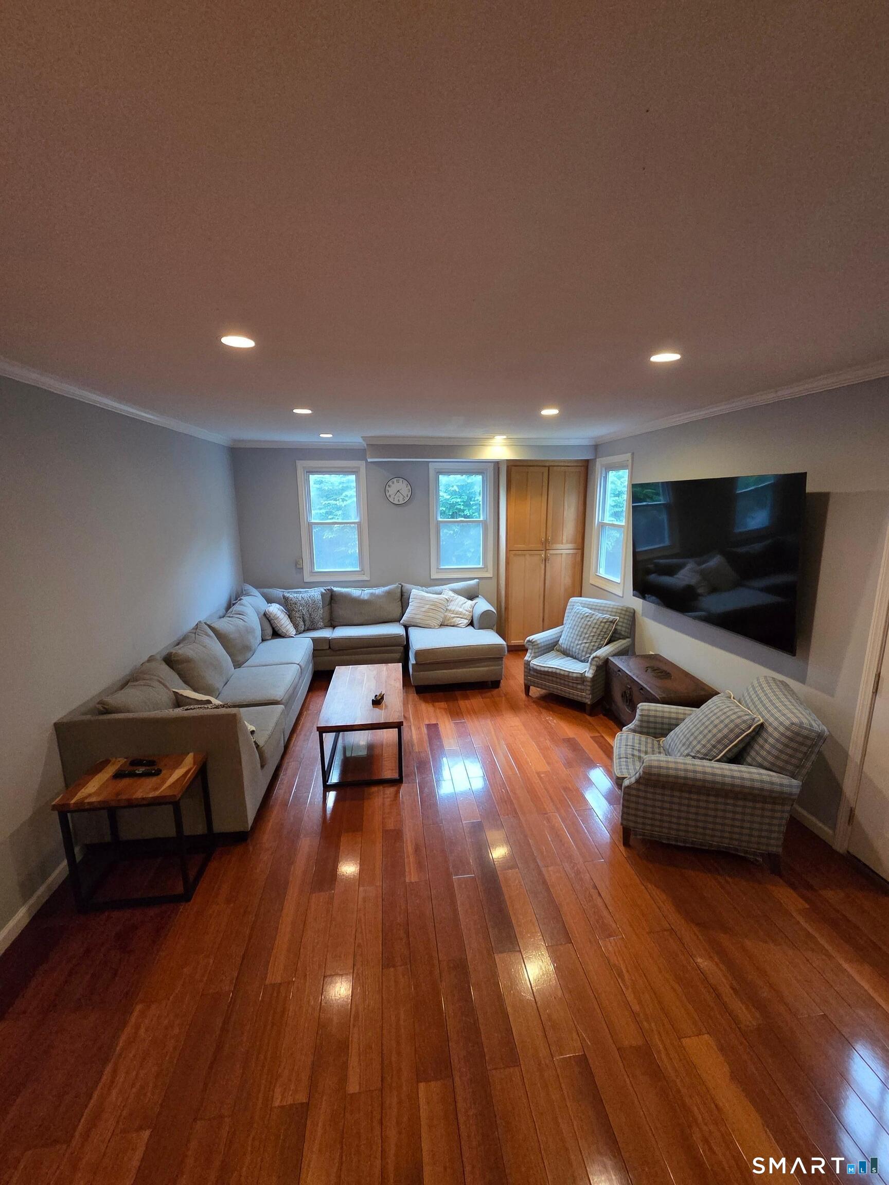 156 Fieldcrest Road Fairfield CT 06825