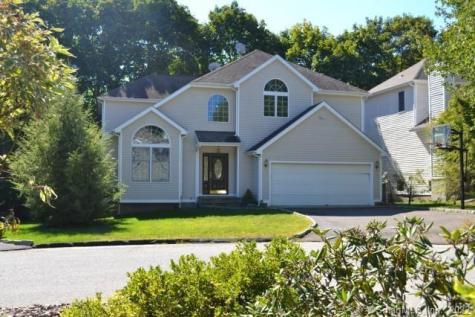 8 Riverwalk Lane Norwalk CT 06850